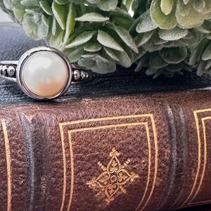 Elegant Pearl & Sterling Silver Ring